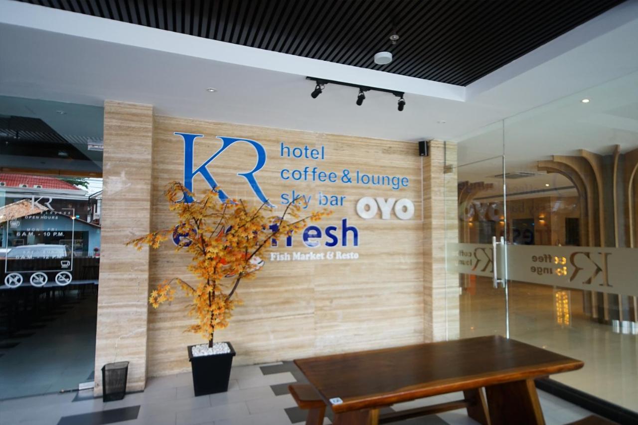 OYO 344 KR Hotel Palembang Buitenkant foto