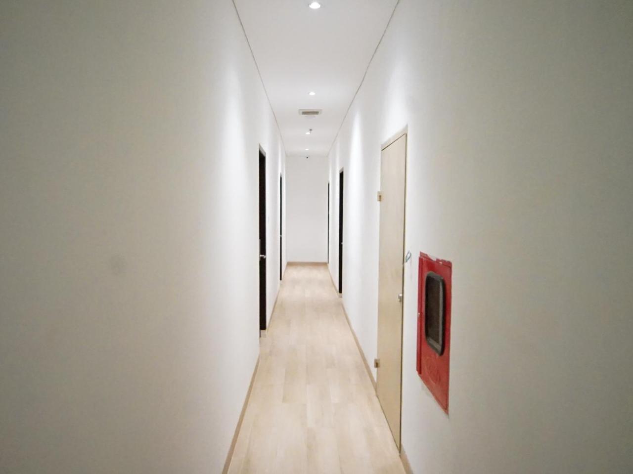 OYO 344 KR Hotel Palembang Buitenkant foto