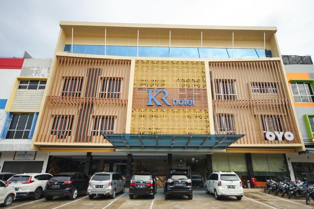 OYO 344 KR Hotel Palembang Buitenkant foto